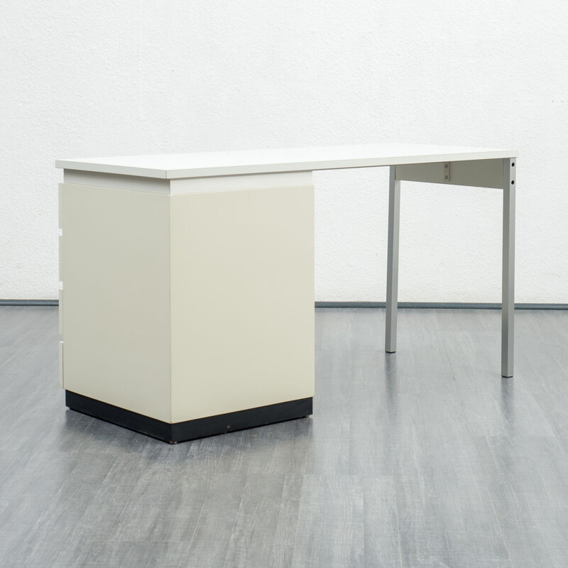 Vintage coffee table by Dieter Rams for Vitsoe 1970s