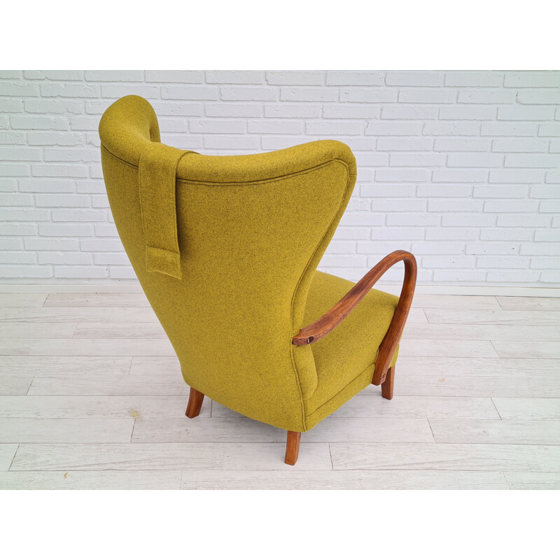 Fauteuil à haut dossier vintage en tissu de laine d'ameublement jaune feutré