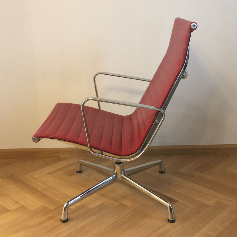 Chaise  vintage en aluminium 1958