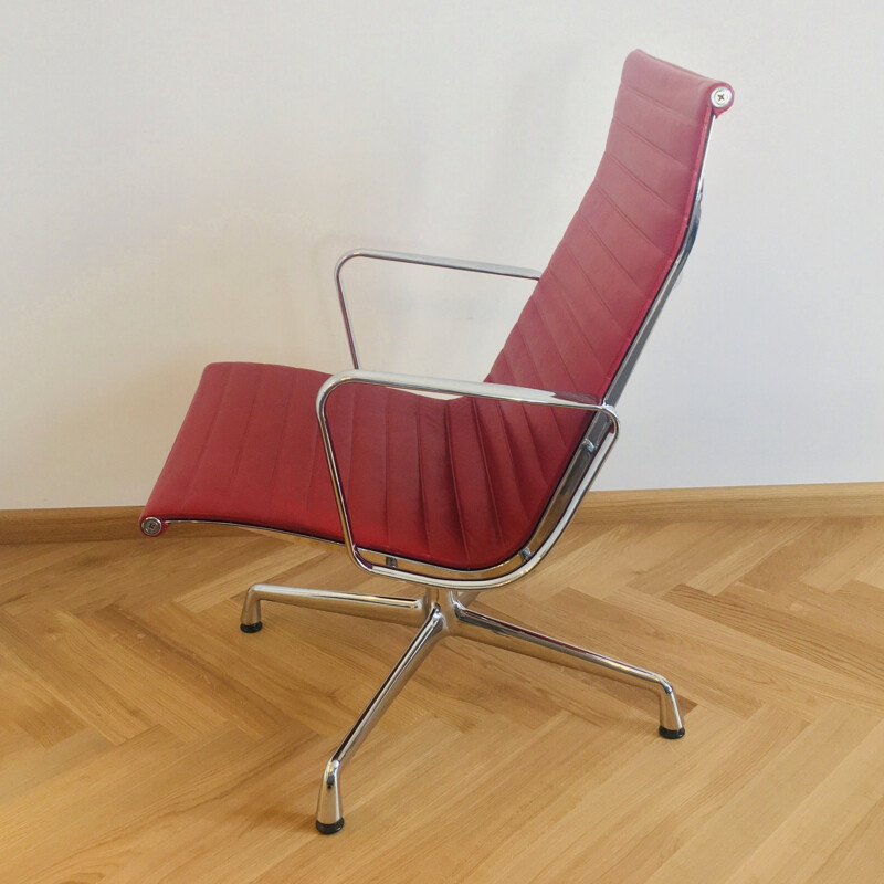 Chaise vintage en aluminium de Charles et Ray Eames par Vitra