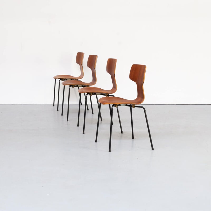 Set of 4 vintage hammer chairs by Arne Jacobsen 1960s