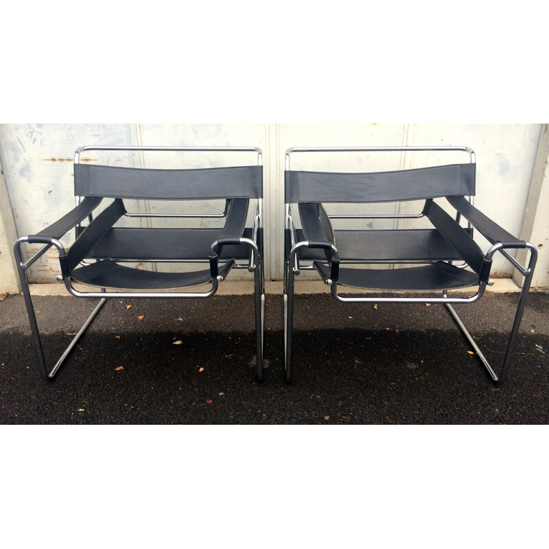 Pair of Wassily armchairs, Marcel BREUER - 1970s