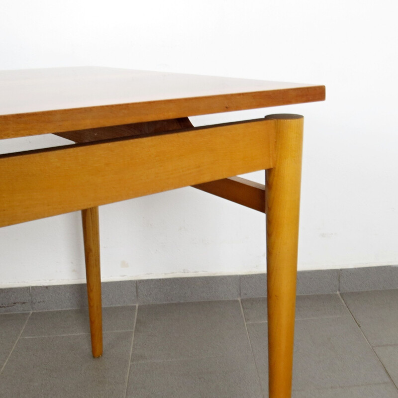 Vintage Tisch und Stühle