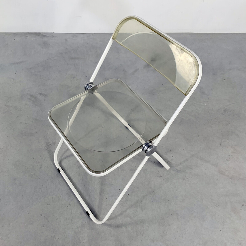 Vintage folding chair Plia in white frame by Giancarlo Piretti for Castelli 1960s