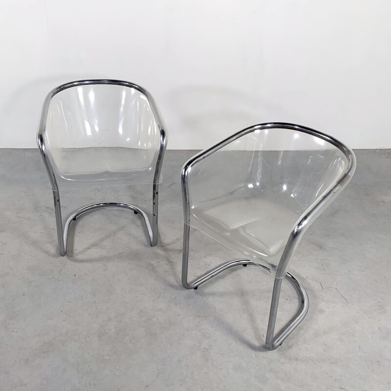 Paire de chaises en plexiglas Italie 1970