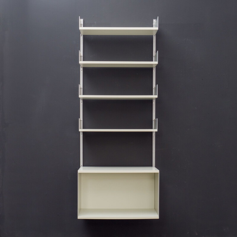 Vintage shelving system by Vitsoe 1970s