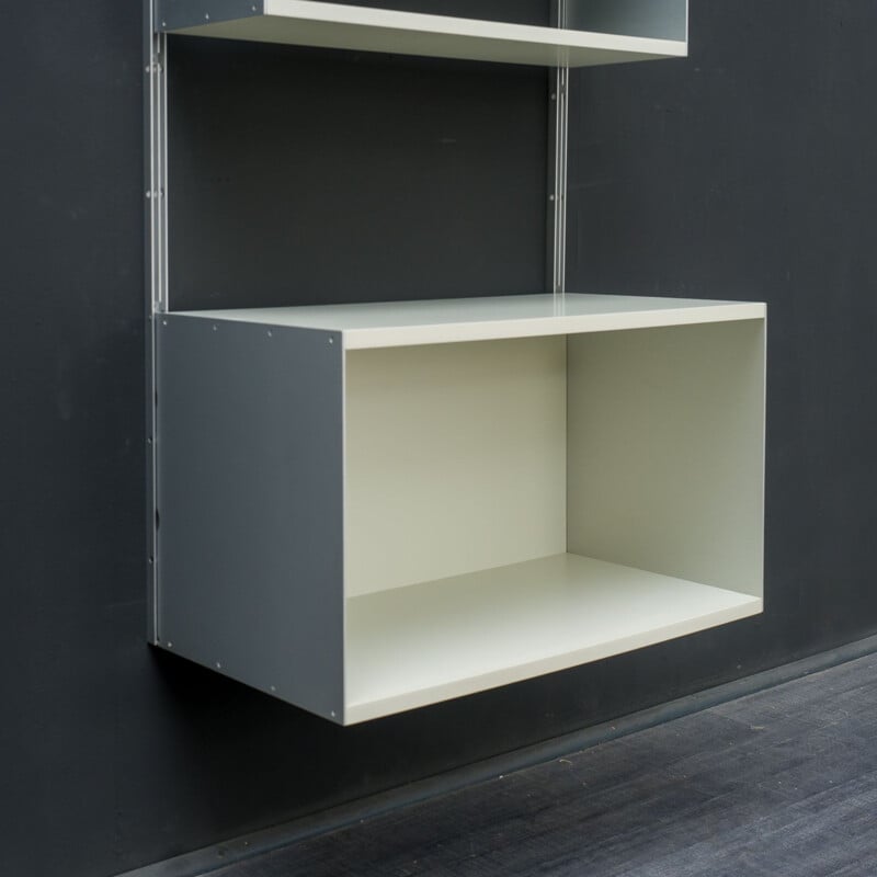 Vintage shelving system by Vitsoe 1970s