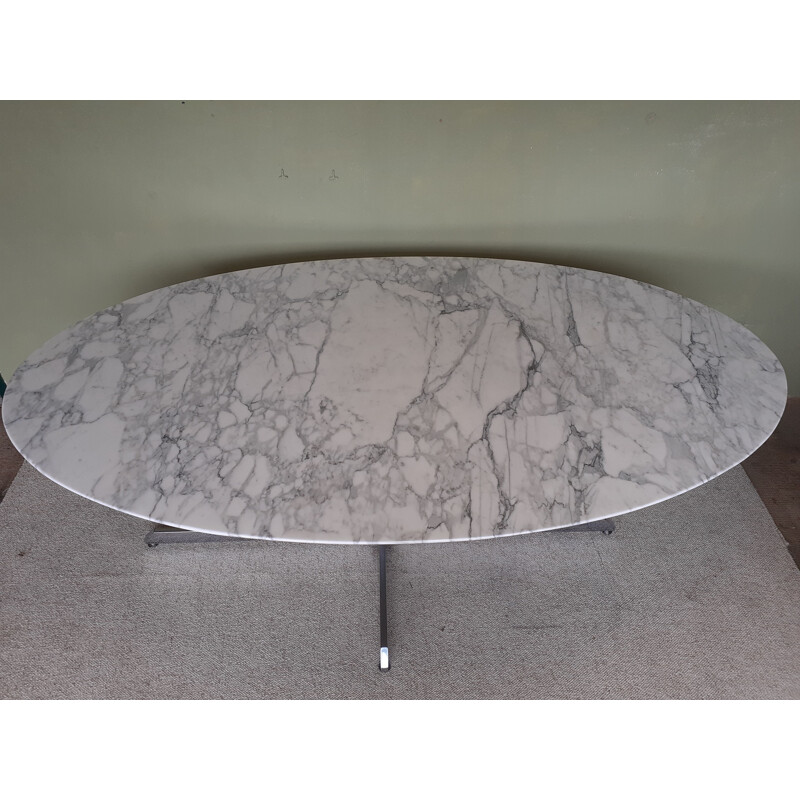 Table vintage ovale de Florence Knoll 