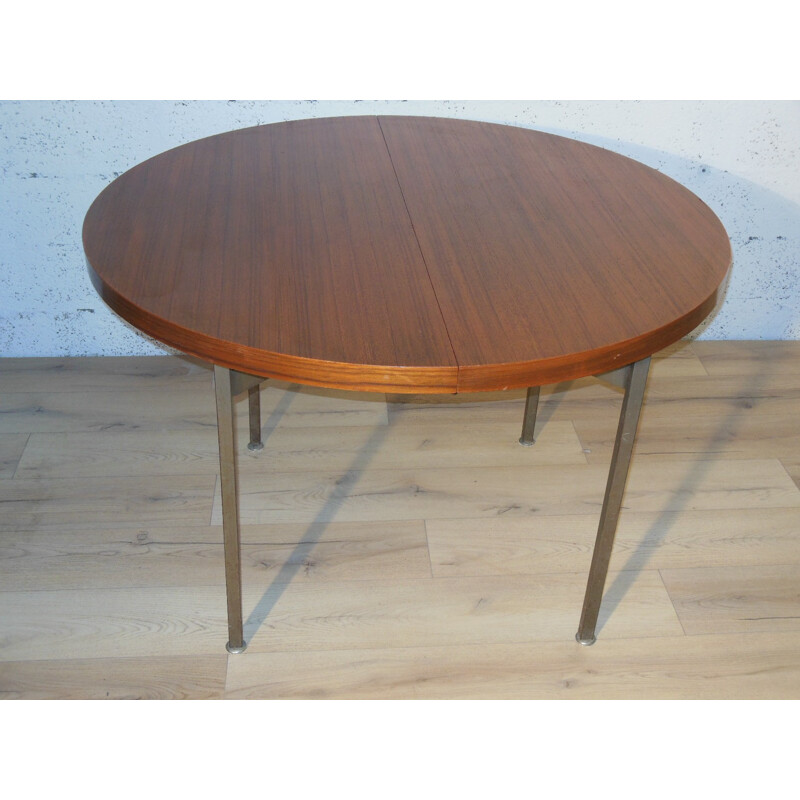 Round table - 1960s
