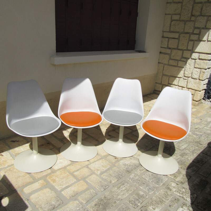 Set of 4 vintage tulip swivel chairs 1950s