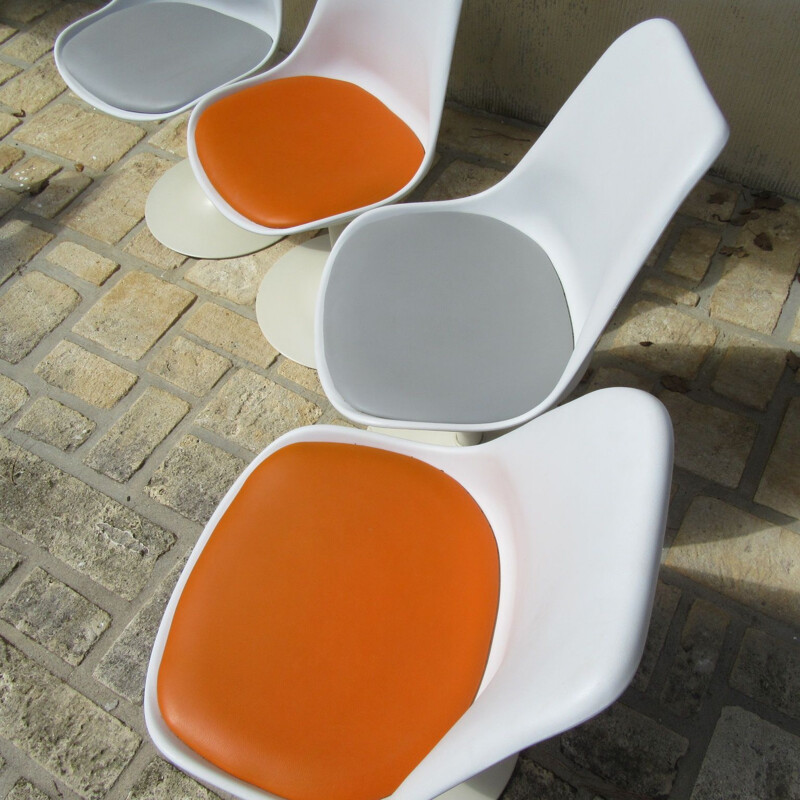 Set of 4 vintage tulip swivel chairs 1950s