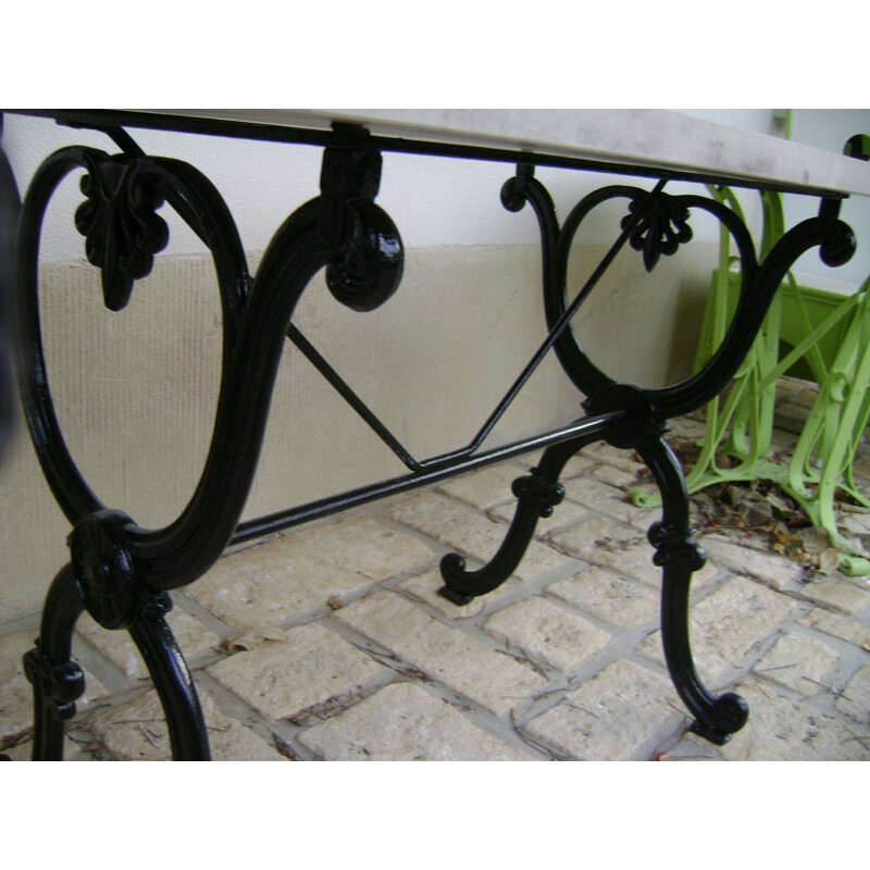 Vintage Bistrot table with cast iron leg and travertine top