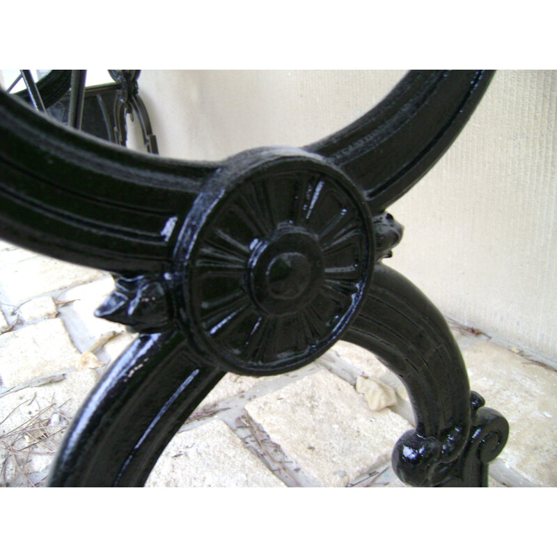 Table vintage Bistrot avec pied fonte et plateau travertin