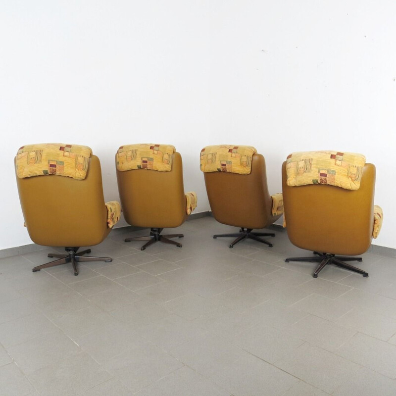Set di 4 sedie girevoli vintage di Peem