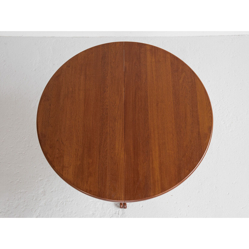 Vintage round teak table by VV Møbler, Denmark 1960