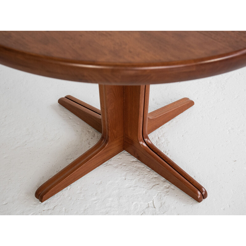 Vintage round teak table by VV Møbler, Denmark 1960