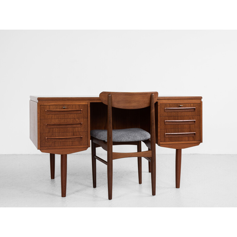 Bureau vintage avec tiroirs par J. Svenstrup, Danemark 1960