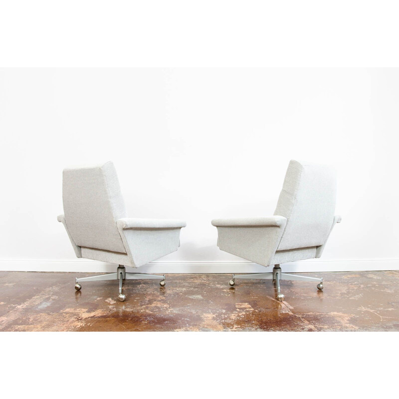 Pair of vintage swivel armchairs, Czechoslovakia 1970