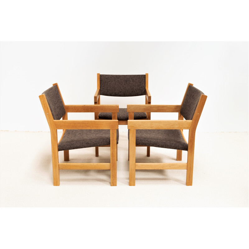 Poltrone vintage in rovere massiccio di Hans J. Wegner