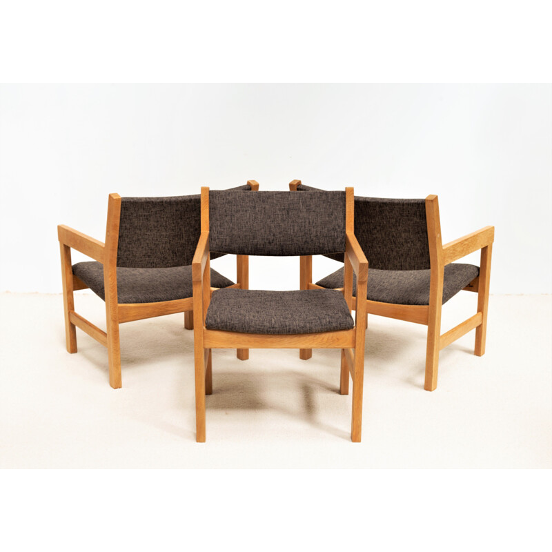 Poltrone vintage in rovere massiccio di Hans J. Wegner