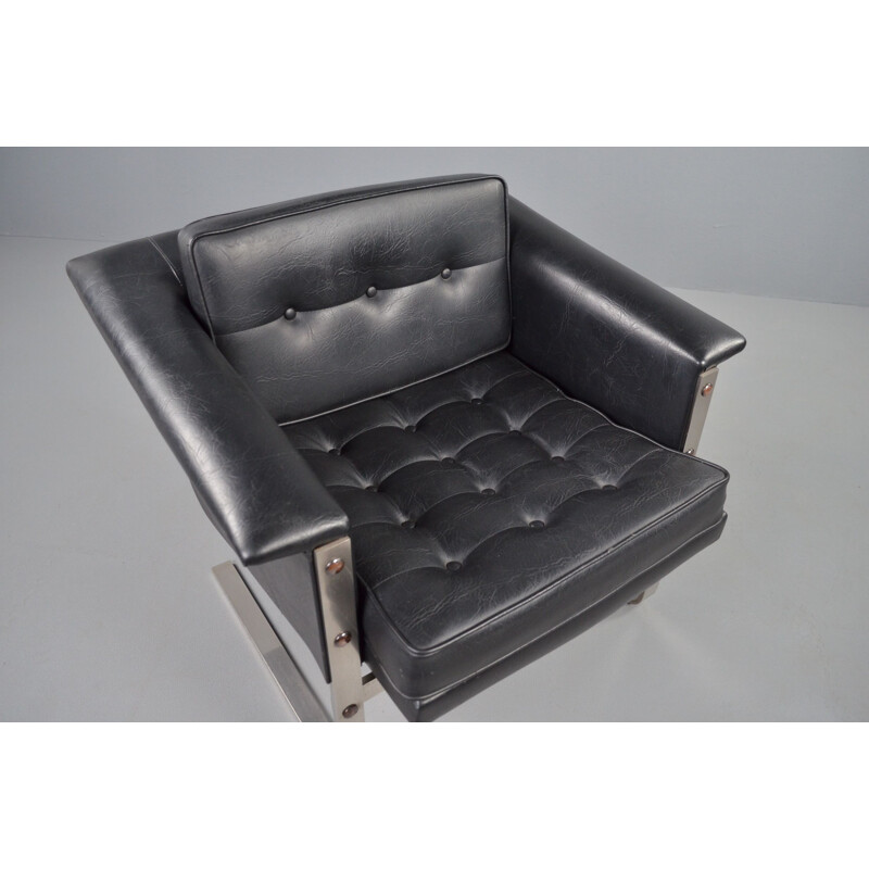 Vintage black leatherette chaise longue by Beaufort 1950s