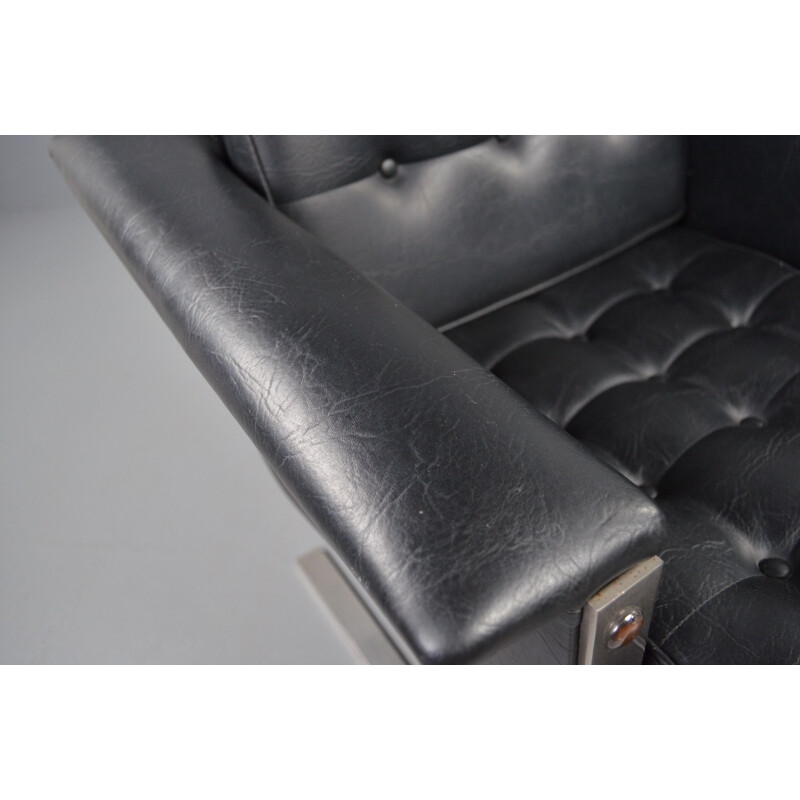 Vintage black leatherette chaise longue by Beaufort 1950s
