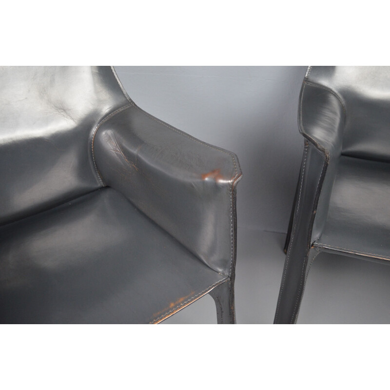 Ensemble de 4 chaises vintage en cuir gris foncé par Mario Bellini 1977