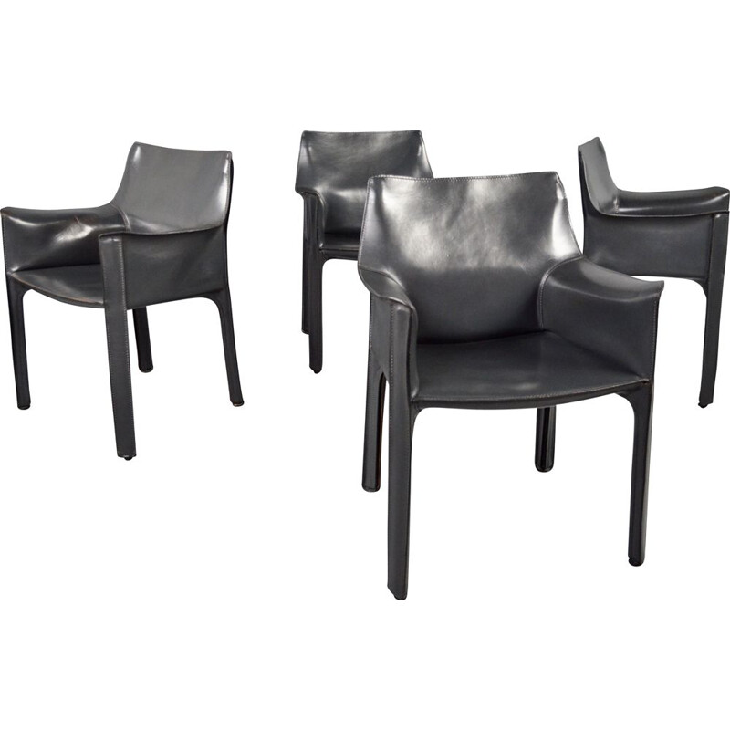 Ensemble de 4 chaises vintage en cuir gris foncé par Mario Bellini 1977