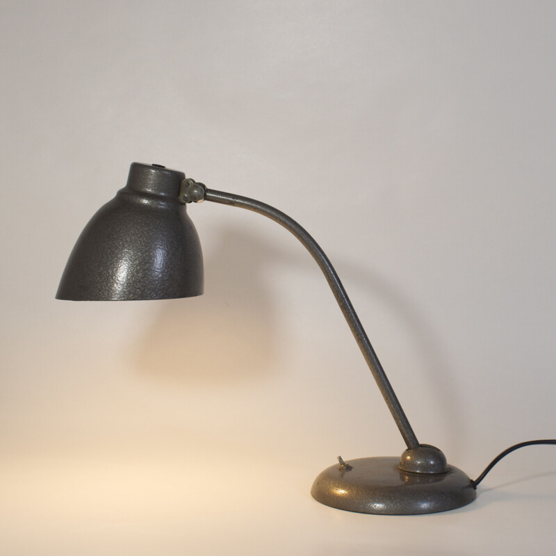 Lampe de bureau vintage en métal