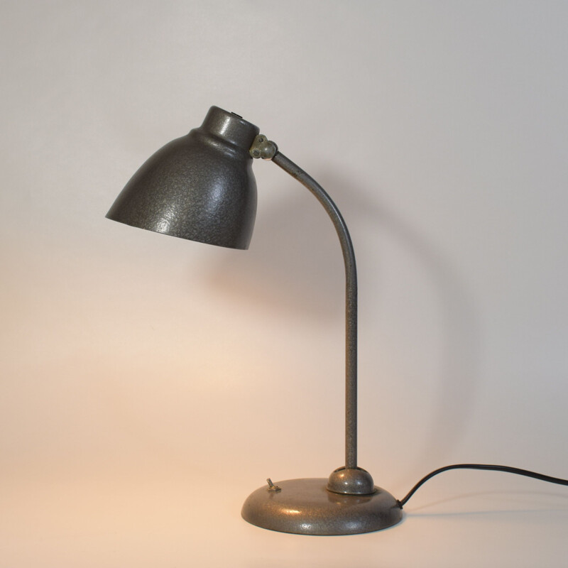 Lampe de bureau vintage en métal