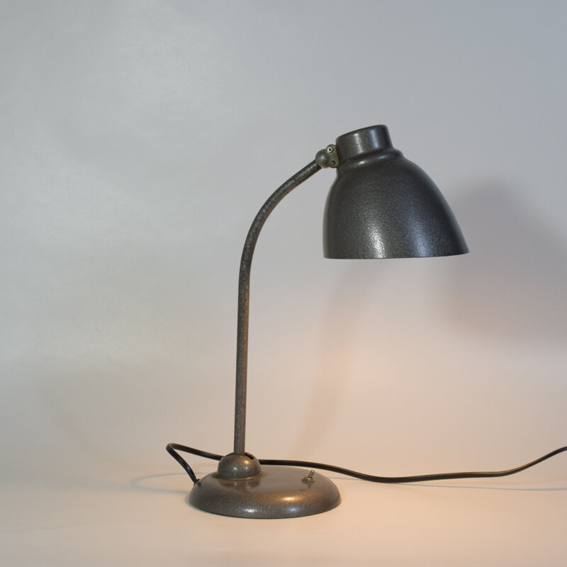 Lampe de bureau vintage en métal