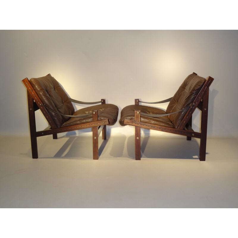 Scandinavian pair of low chair - 1970s