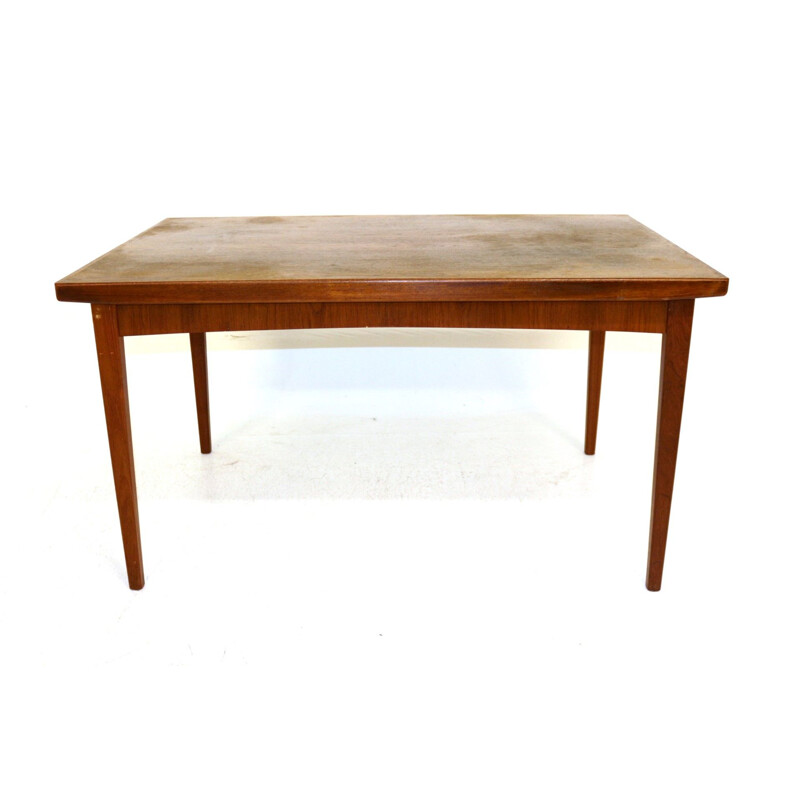 Vintage table with retractable tops