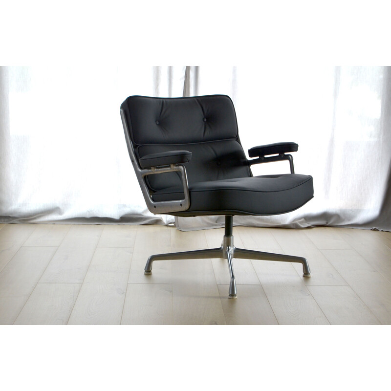 Fauteuil vintage en cuir noir 1960