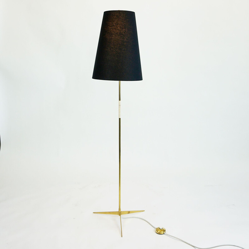 Lámpara de pie de latón vintage de J.T. Kalmar 1960