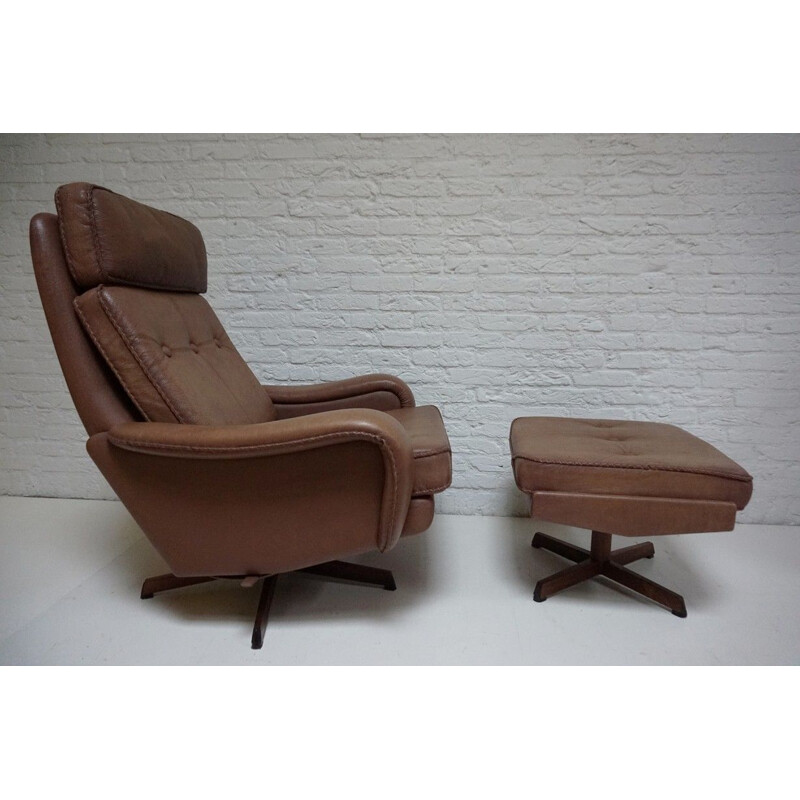 Ensemble de fauteuil pivotantes et de poufs vintage 1960