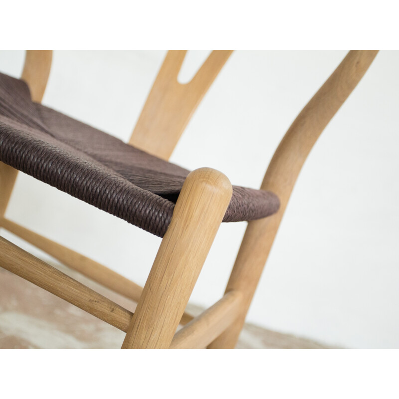 Carl Hansen & Son "Wishbone" chair in oak, Hans WEGNER - 2000s