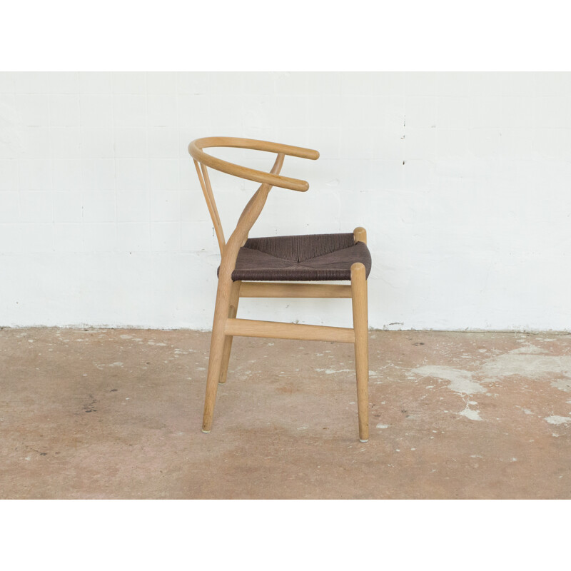 Carl Hansen & Son "Wishbone" chair in oak, Hans WEGNER - 2000s