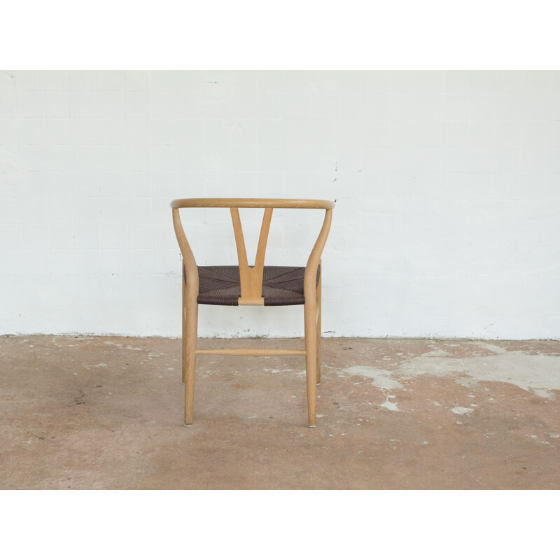 Carl Hansen & Son "Wishbone" chair in oak, Hans WEGNER - 2000s