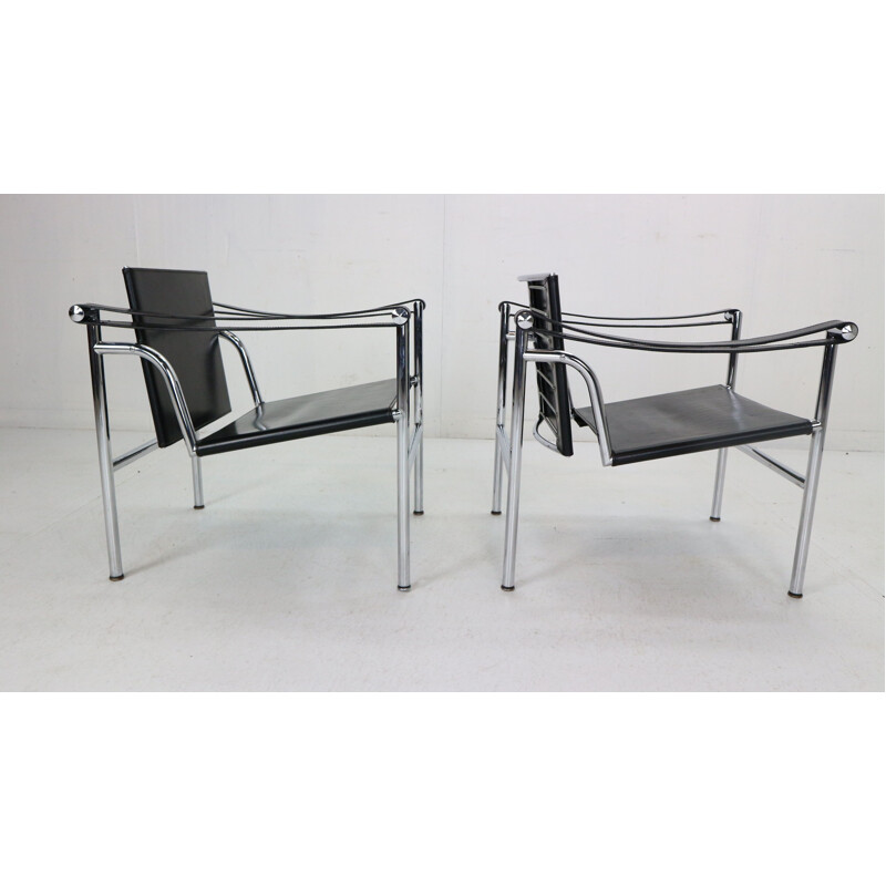 Pair of vintage LC1 black leather armchairs, Le Corbusier for Cassina 1970s