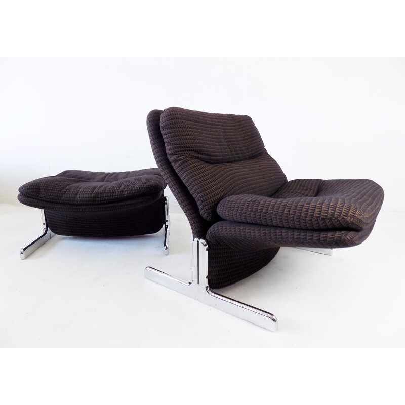 Vintage brown lounge chair with ottoman by Titina Ammanati and Giampiero Vitelli