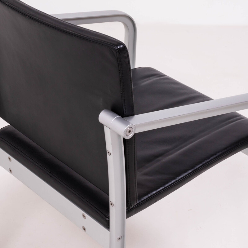 Pair of vintage chairs in black leather by Norman Foster for Thonet