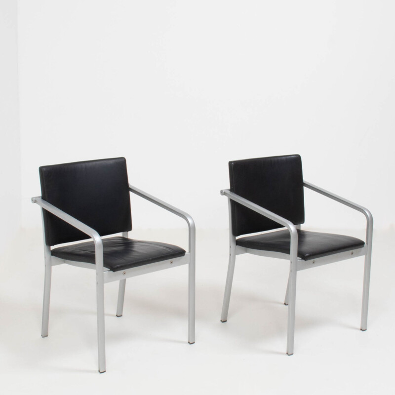 Pair of vintage chairs in black leather by Norman Foster for Thonet