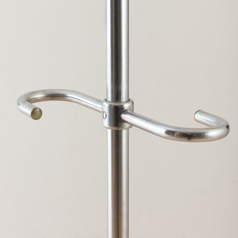 Vintage tubular Bauhaus style coat rack in chrome 1930s