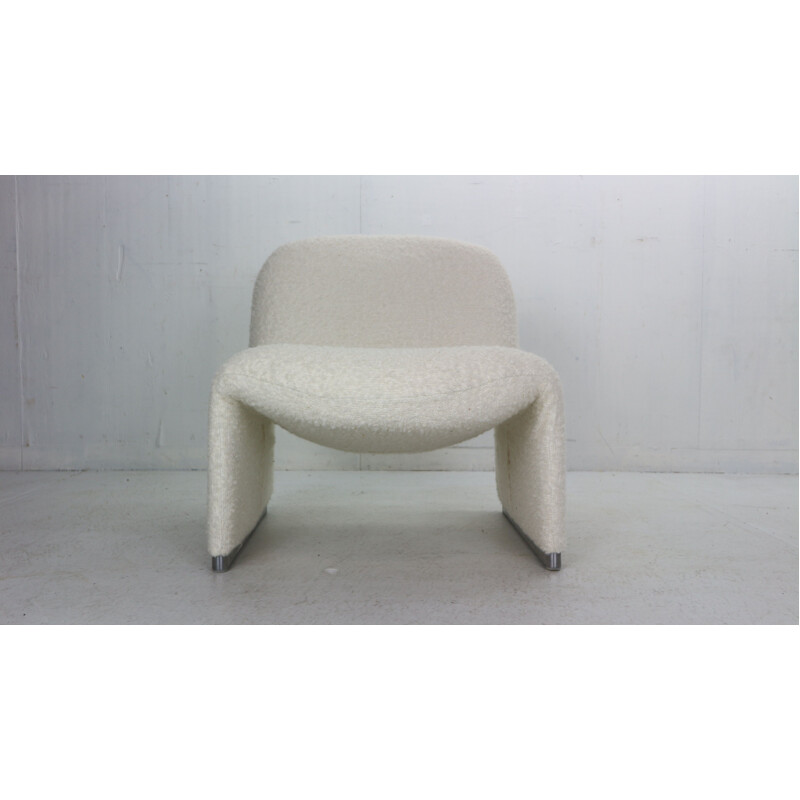 Vintage "Alky" armchair in off-white curly fabric by Giancarlo Piretti for Castelli 1970s