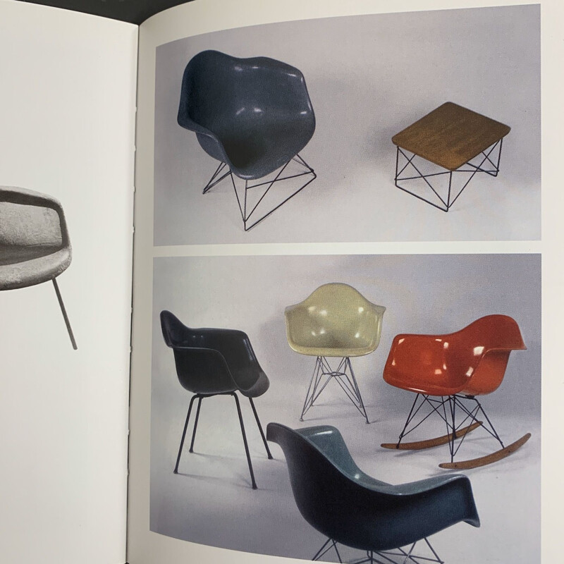 Pair of fiberglass armchairs by Charles & Ray Eames for Herman Miller 1970s