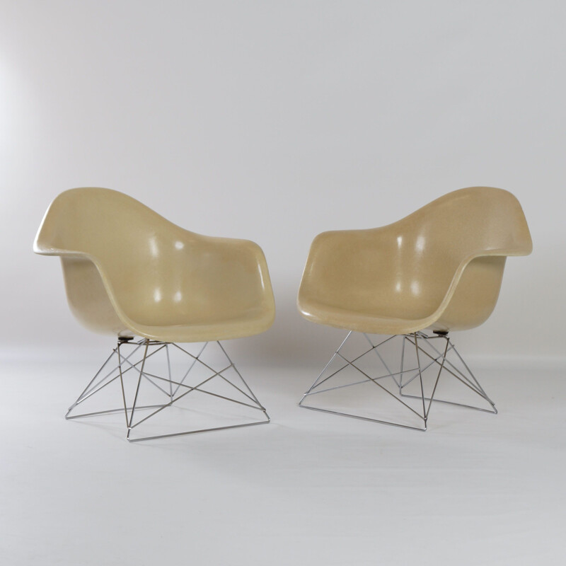 Pair of fiberglass armchairs by Charles & Ray Eames for Herman Miller 1970s