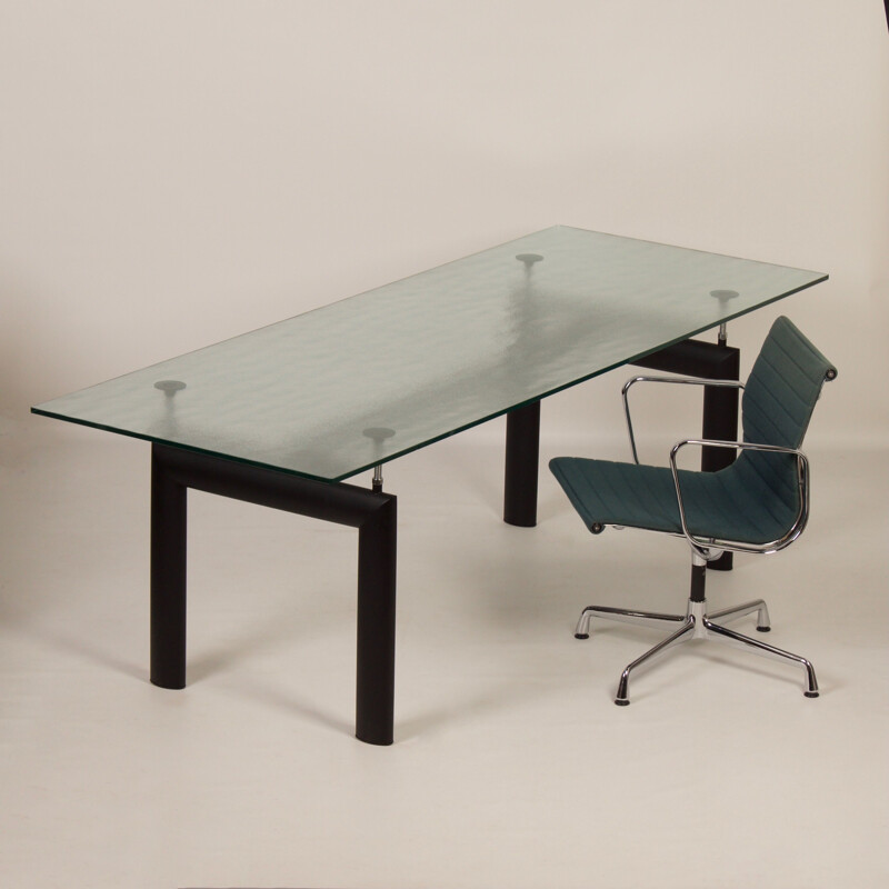 Vintage table "LC6" by Jeanneret, Perriand and Le Corbusier for Cassina 2000s