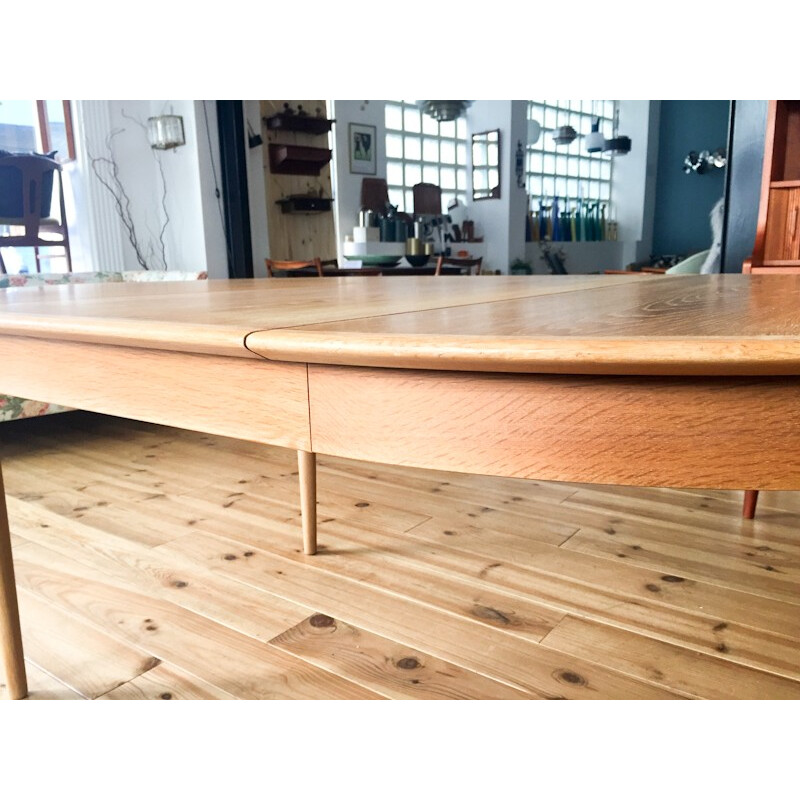 Round Skovby SM Møbler dining table in oak with extensions - 1970s