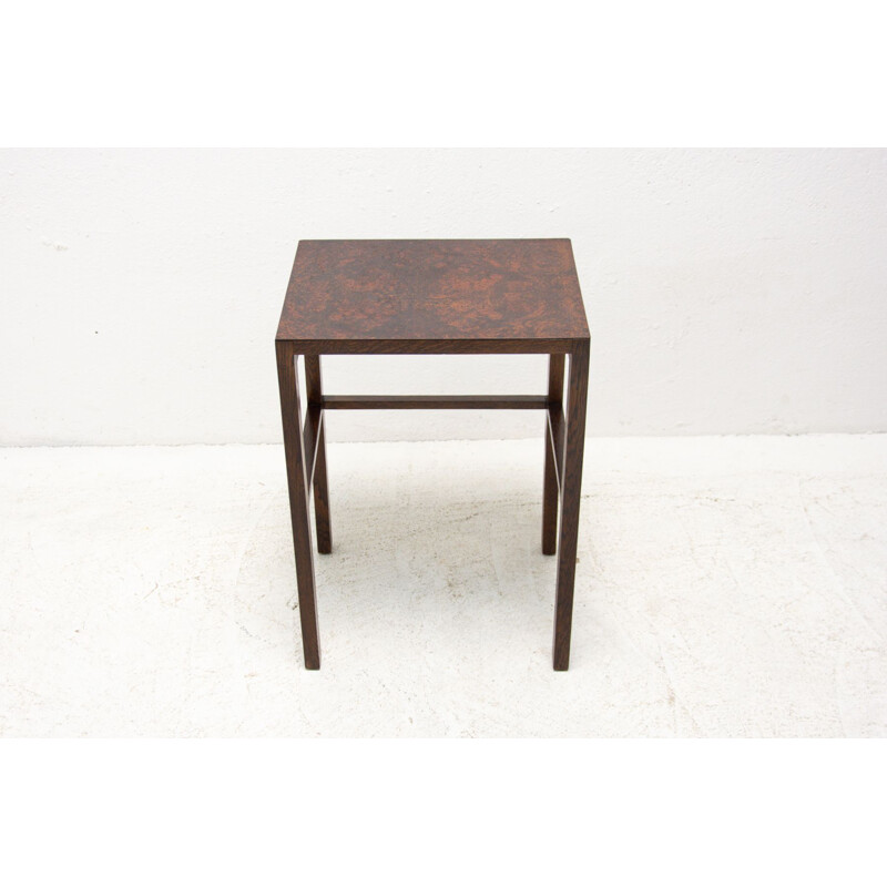 Pair of vintage nesting tables in beech wood by Jindrich Halabala, 1950